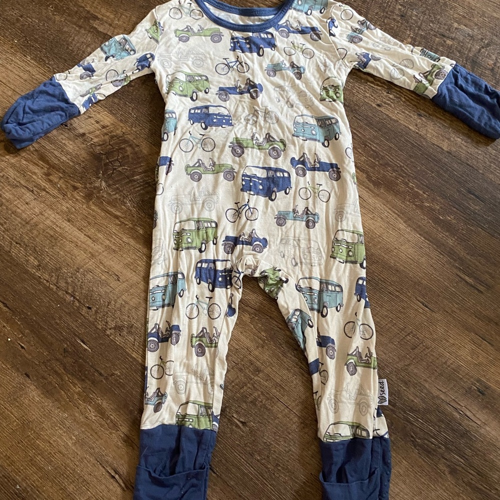 Simple Seed Bamboo One piece with Blue and Green Vehicle Print